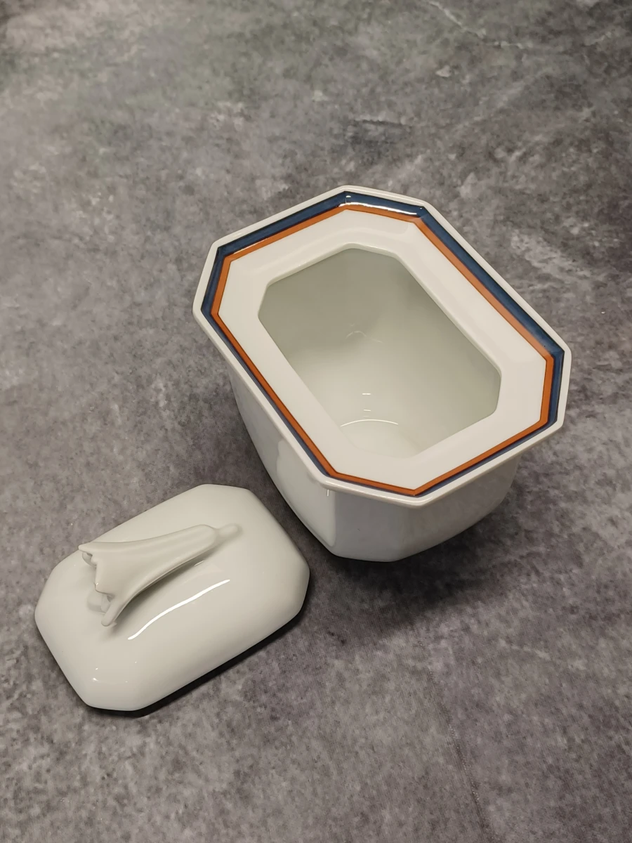 59-delig Octagonaal porseleinen servies met stijlvolle rand - foto 16