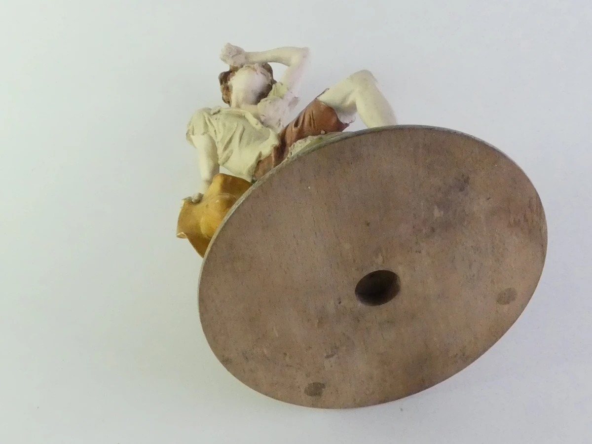 Vintage biscuitporseleinen beeldje - Capodimonte