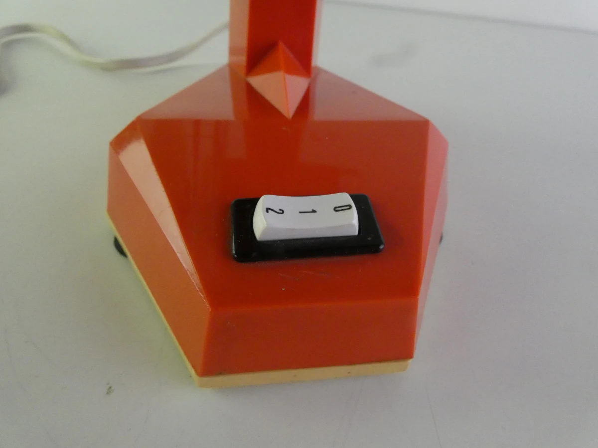 Vintage oranje elektrische tafelventilator ILKA