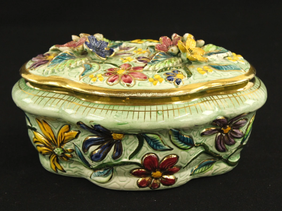Hubert Bequet vintage Majolica/Barbotine keramisch juwelendoosje 1950