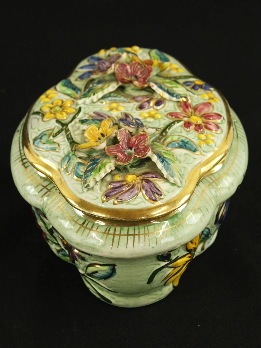 Hubert Bequet vintage Majolica/Barbotine keramisch juwelendoosje 1950
