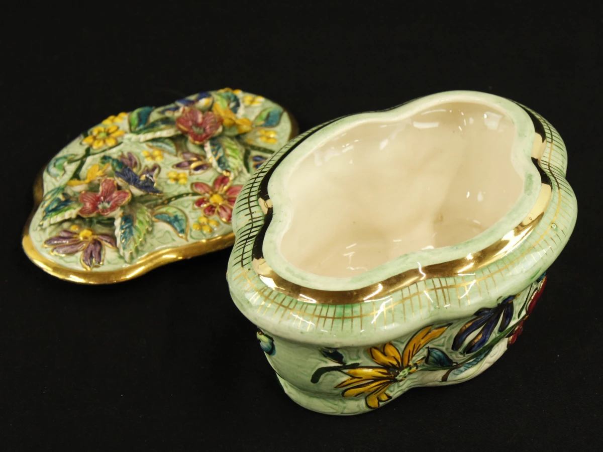 Hubert Bequet vintage Majolica/Barbotine keramisch juwelendoosje 1950