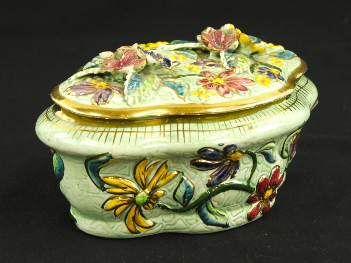 Hubert Bequet vintage Majolica/Barbotine keramisch juwelendoosje 1950