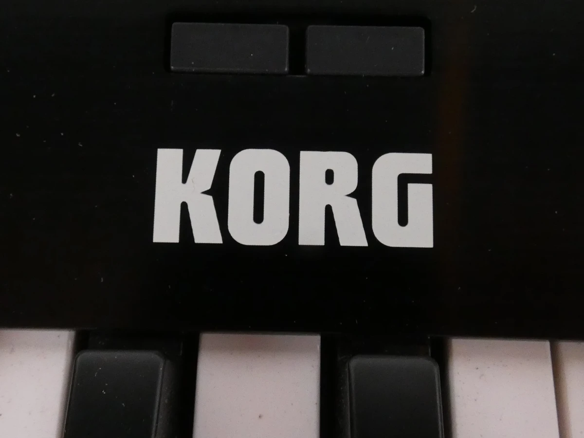 Korg Prologue 16 polyfone analoge synthesizer