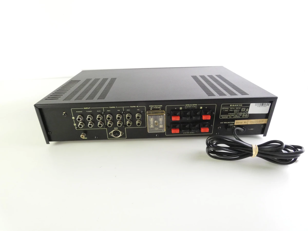 Sanyo stereo geïntegreerde versterker DCA 3510