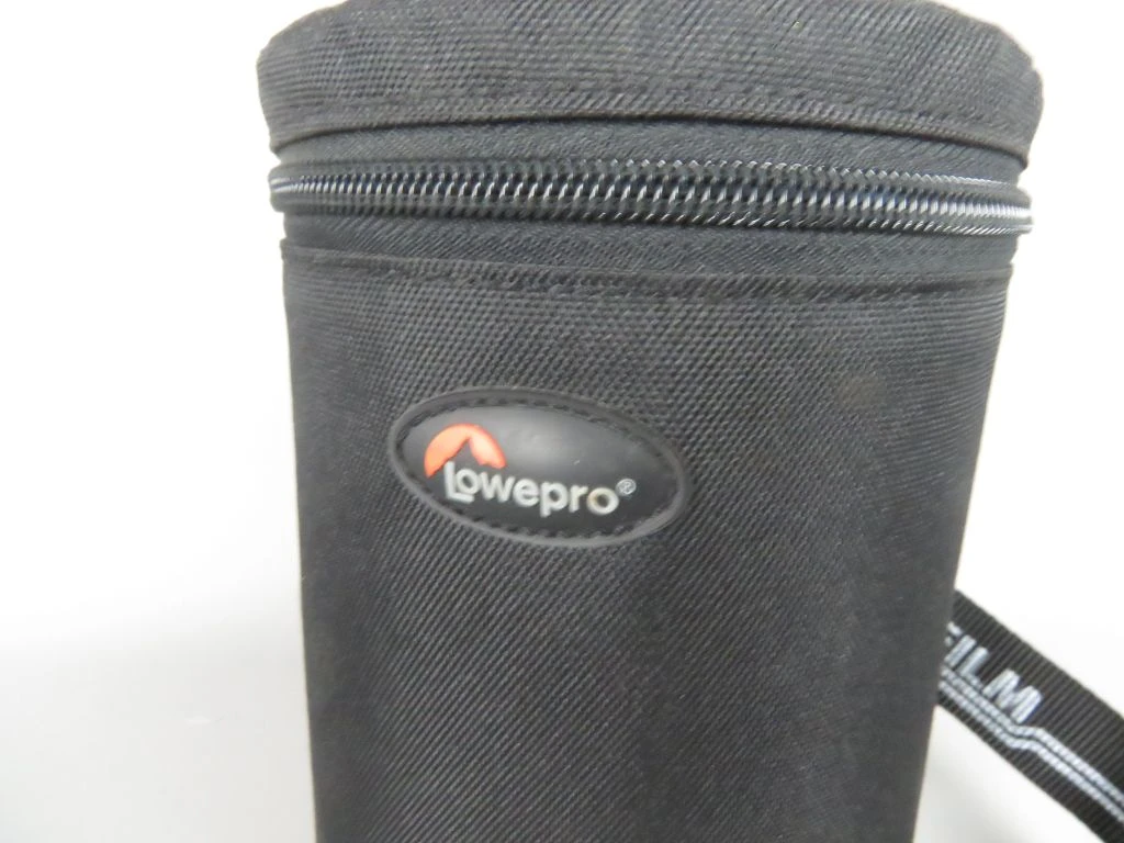 Zwarte Lowepro lenshoes met draagriem