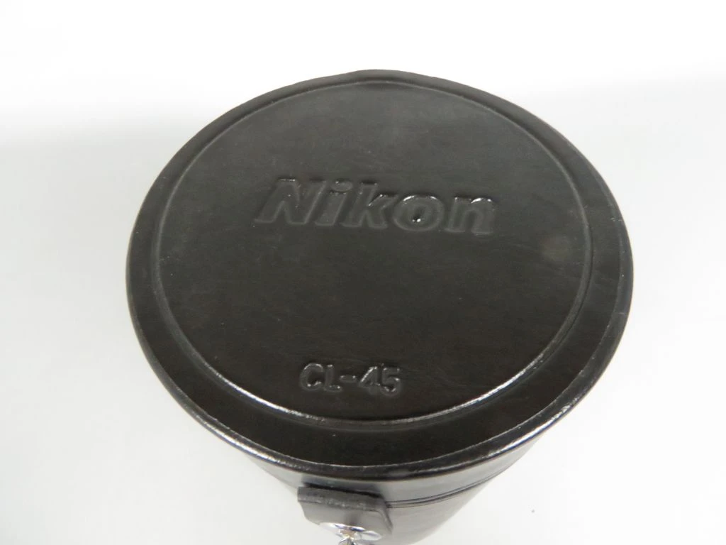 Nikon CL-45 lenskoker in zwarte hoes