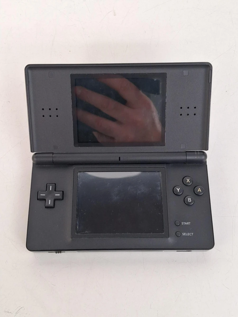 Nintendo DS lite met opbergtas en game