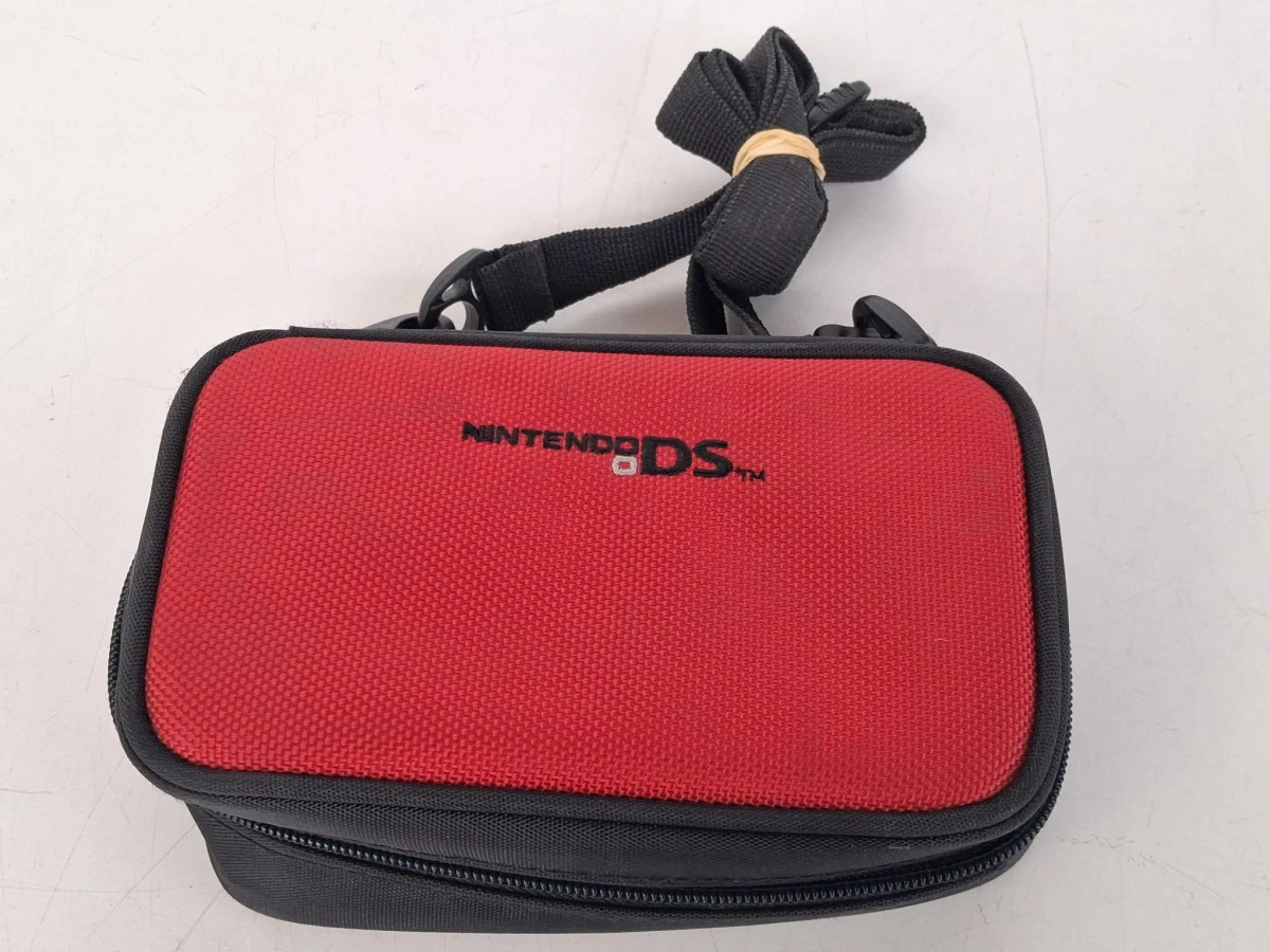 Nintendo DS lite met opbergtas en game