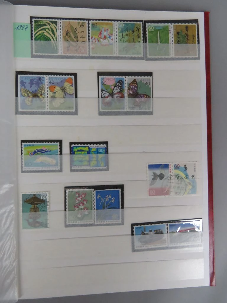 Postzegelverzameling Japan in rode album