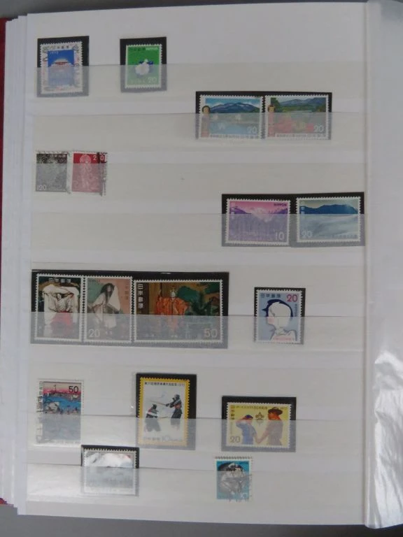 Postzegelverzameling Japan in rode album