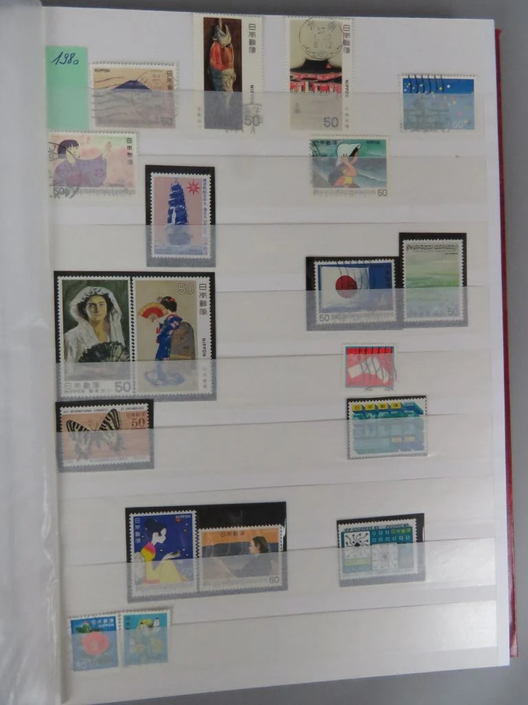 Postzegelverzameling Japan in rode album