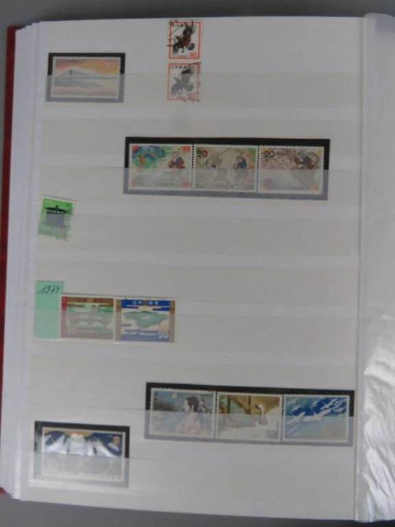 Postzegelverzameling Japan in rode album