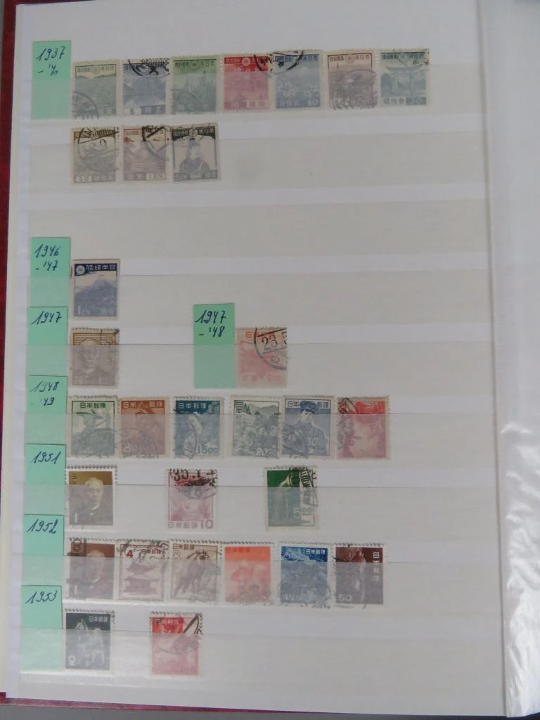 Postzegelverzameling Japan in rode album
