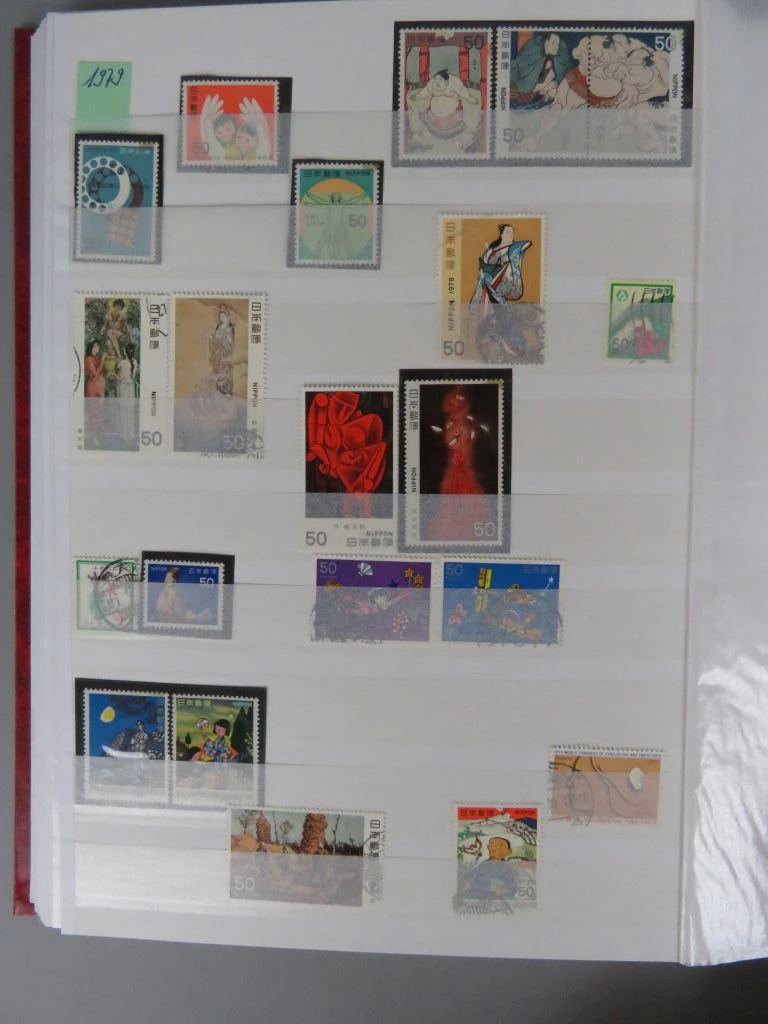 Postzegelverzameling Japan in rode album