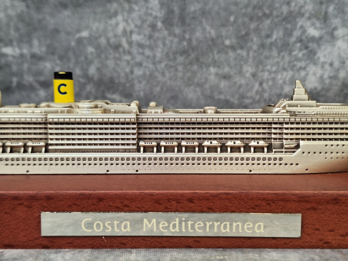 Set van 5 Costa Cruises scheepsmodellen - metaal op houten sokkel - Made in Italy (1) - foto 13