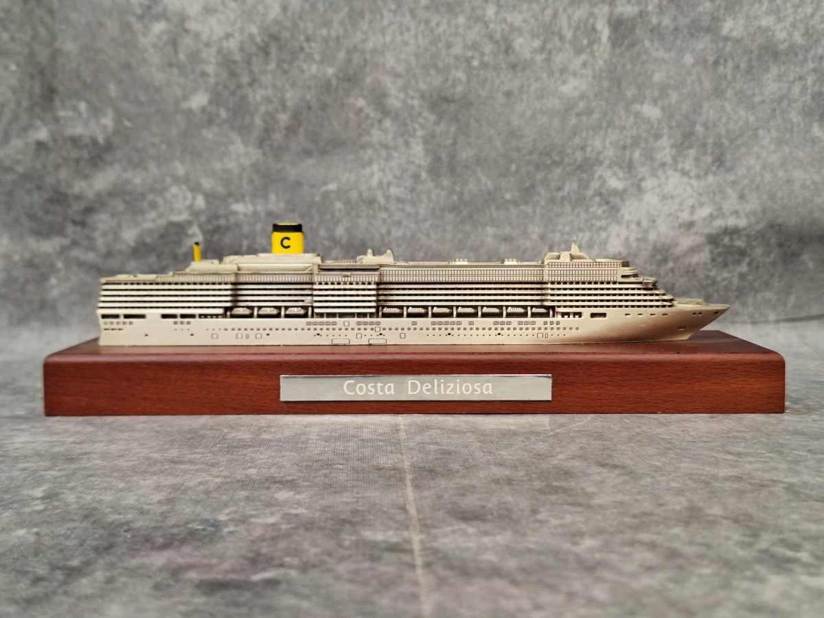 Set van 5 Costa Cruises scheepsmodellen - metaal op houten sokkel - Made in Italy (1) - foto 8