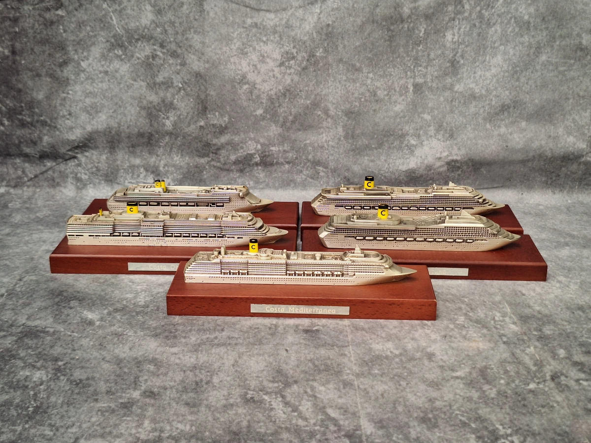 Set van 5 Costa Cruises scheepsmodellen - metaal op houten sokkel - Made in Italy (1) - foto 3