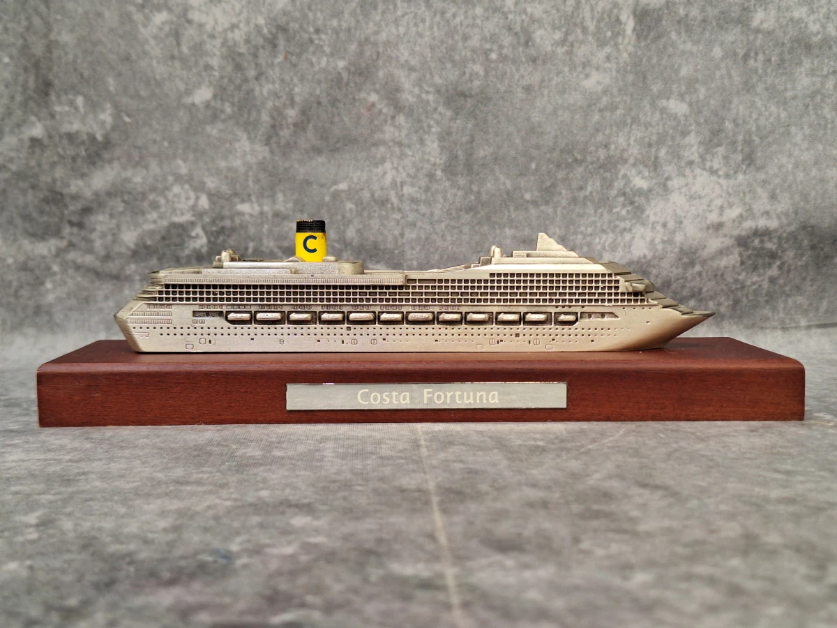 Set van 5 Costa Cruises scheepsmodellen - metaal op houten sokkel - Made in Italy (1) - foto 10