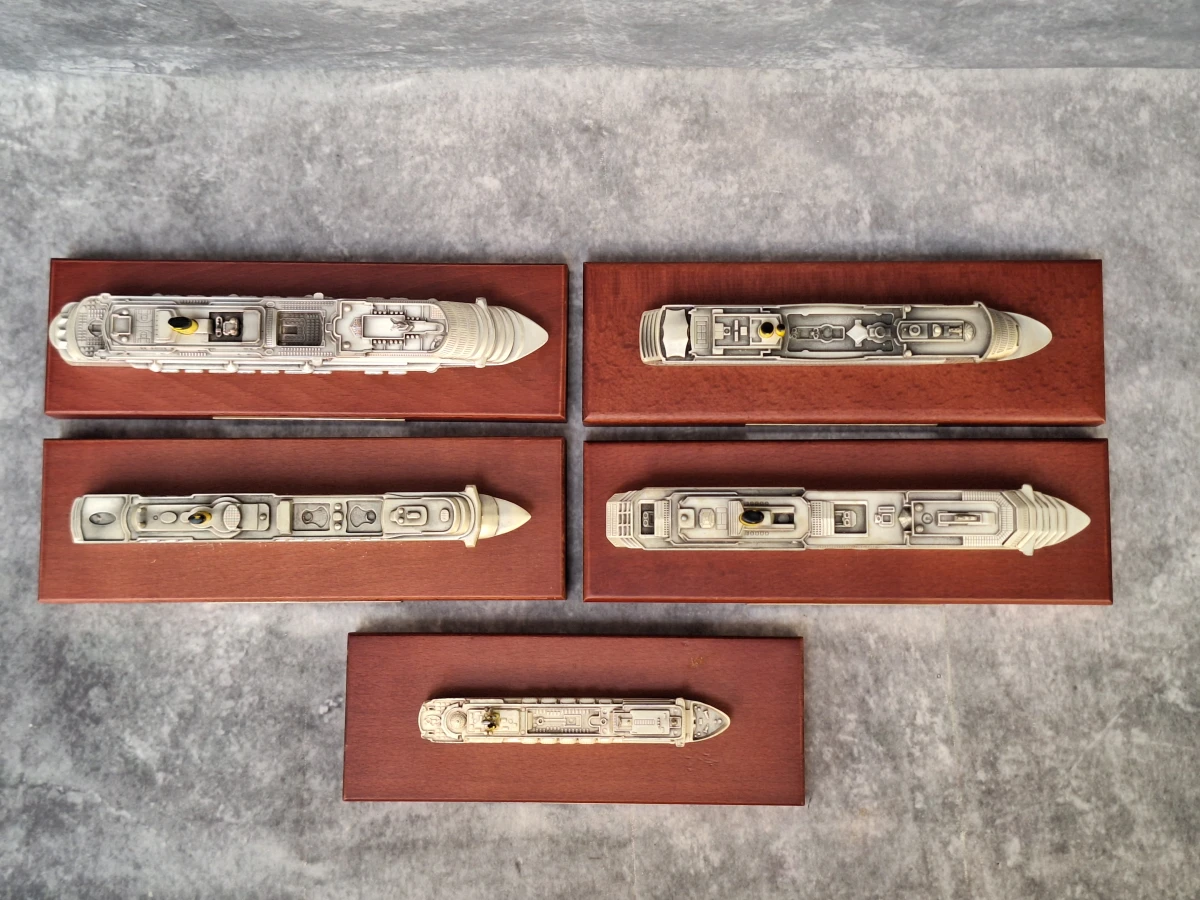 Set van 5 Costa Cruises scheepsmodellen - metaal op houten sokkel - Made in Italy (2) - foto 15