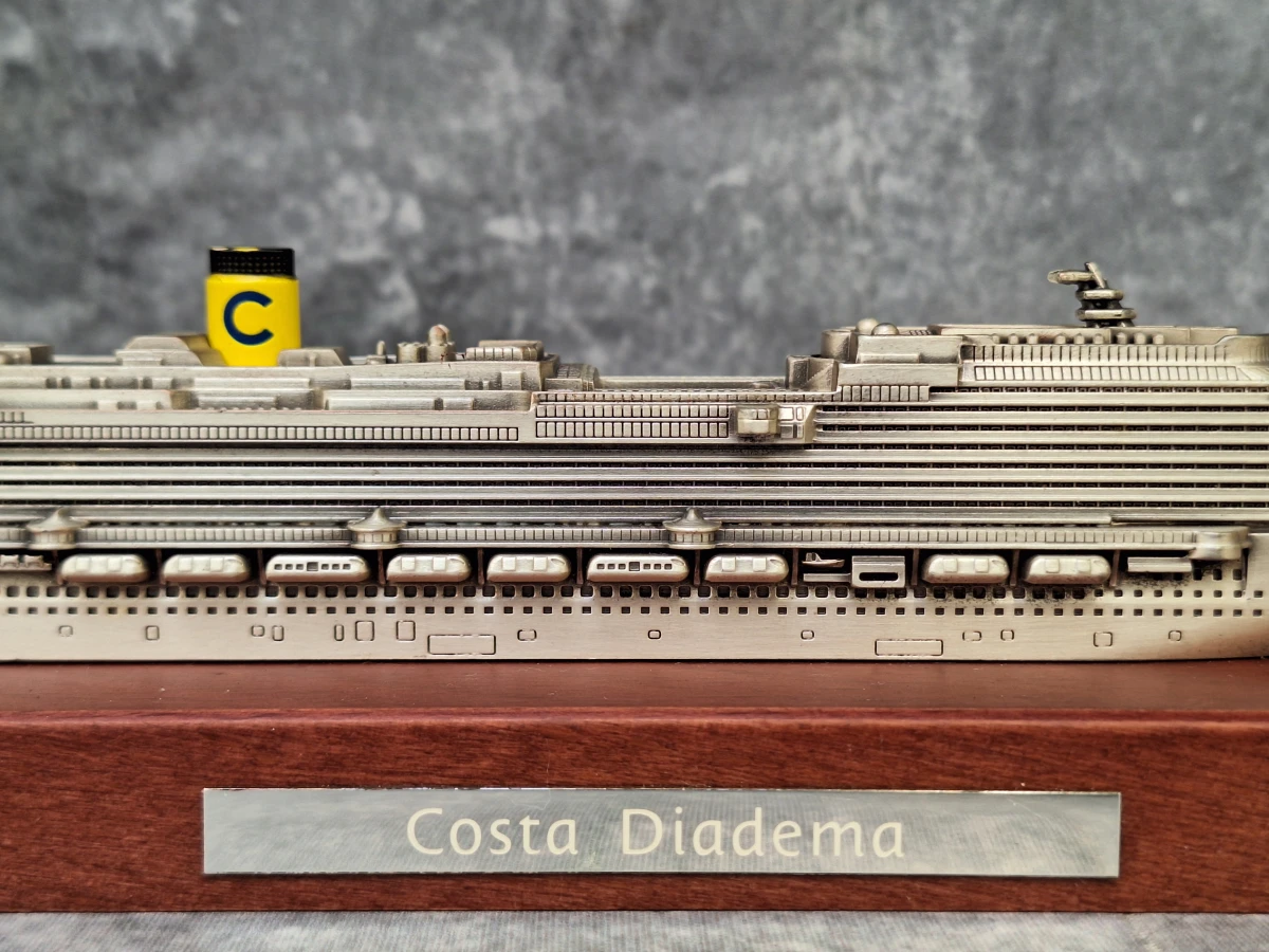 Set van 5 Costa Cruises scheepsmodellen - metaal op houten sokkel - Made in Italy (2) - foto 2