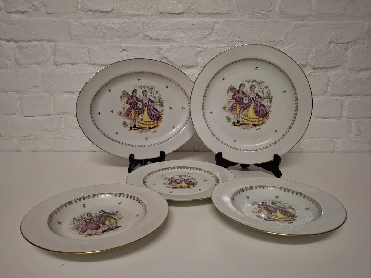 Set van 5 Limoges porseleinen borden en schalen