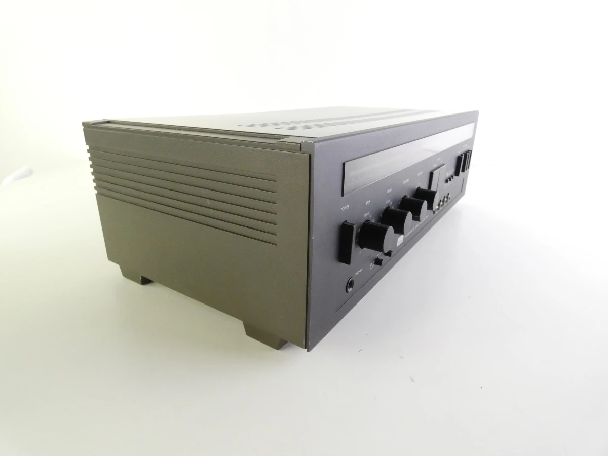 Sansui A-9 Integrated DC Servo Amplifier