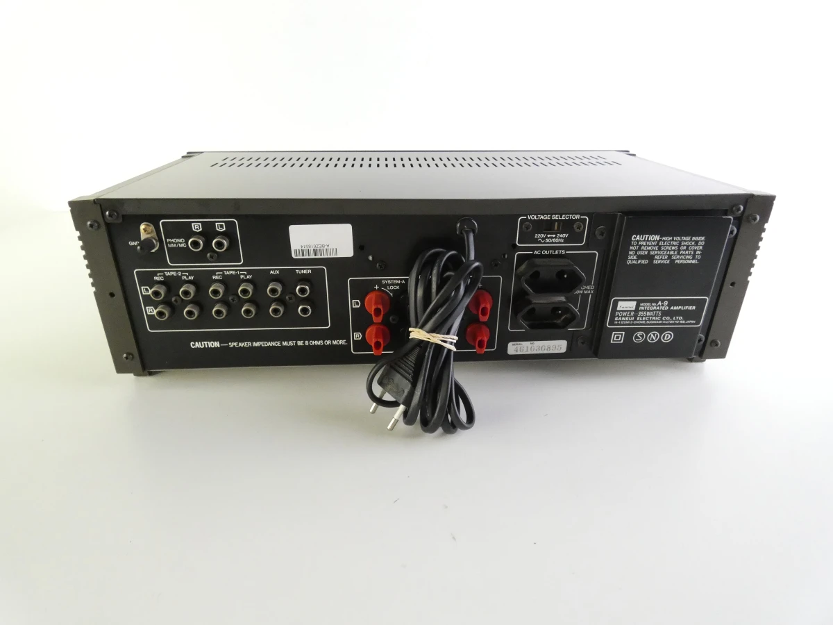 Sansui A-9 Integrated DC Servo Amplifier