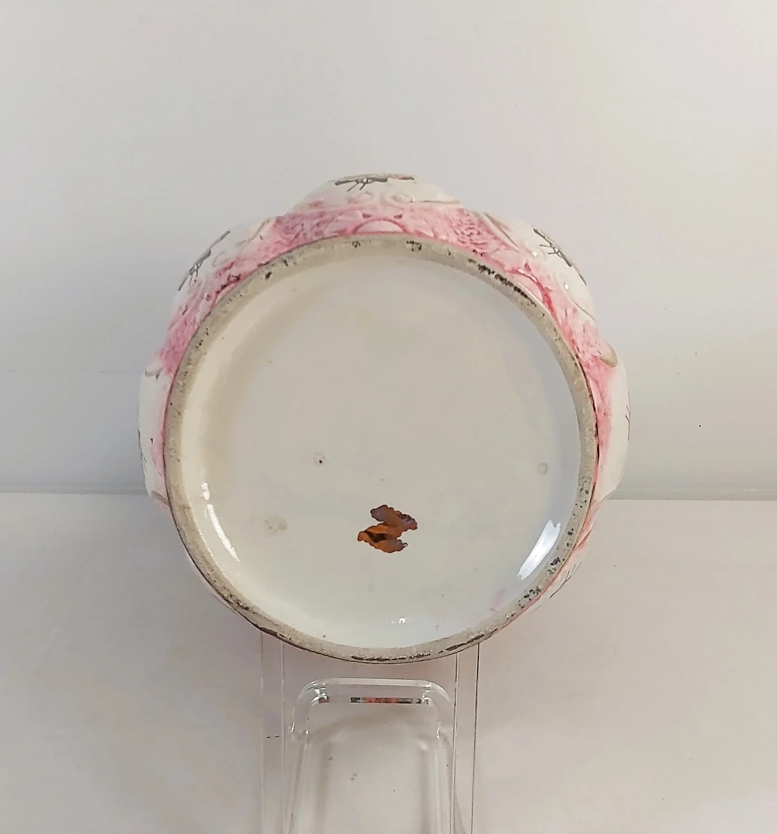 Vintage keramische siervaas met reliëfdecor en dubbele oren - foto 4