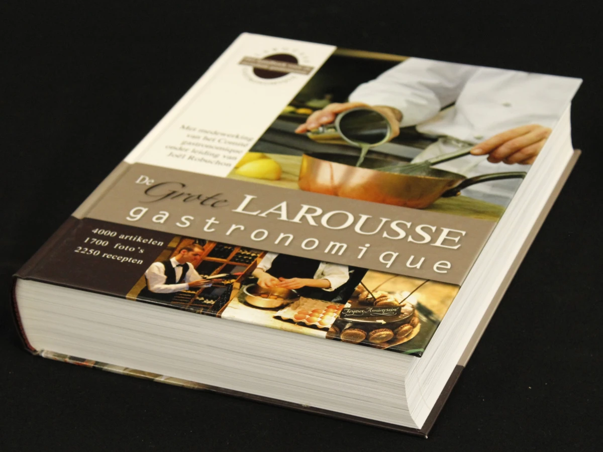 De Grote Larousse Gastronomique kookboeken  set met medewerkng van het comité gastronomique onder leiding van Joël Robuchon Kosmos uitgevers Utrecht/Antwerpen