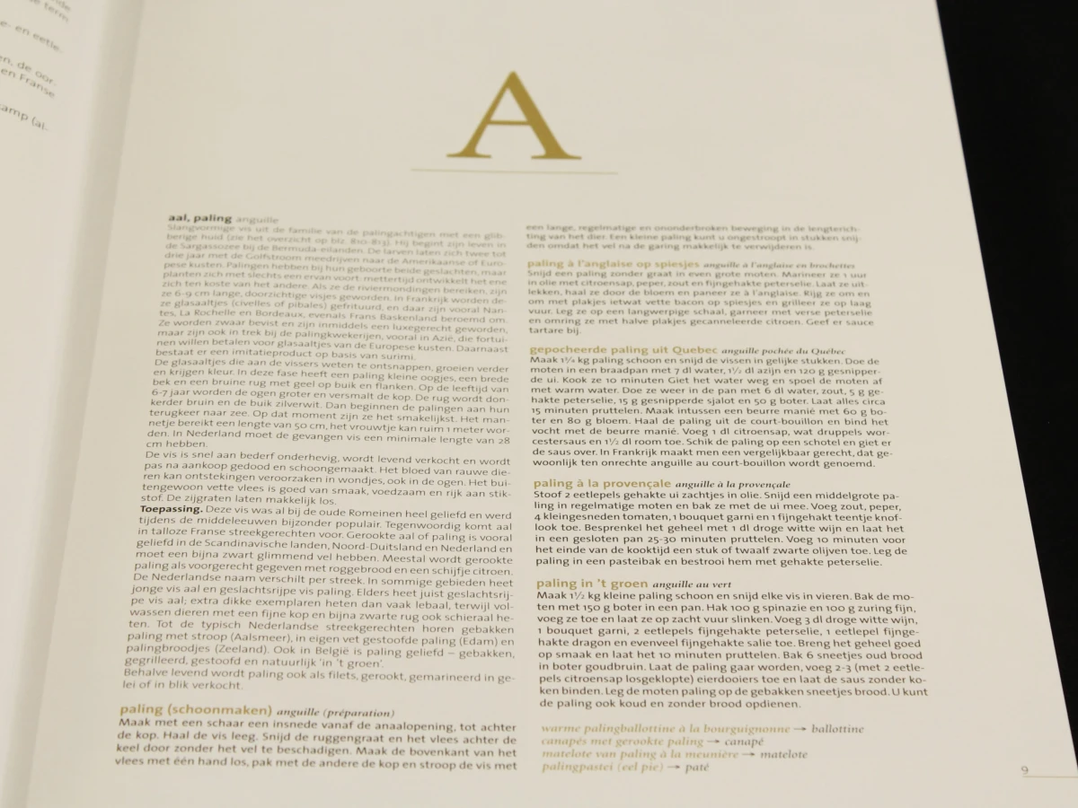 De Grote Larousse Gastronomique kookboeken  set met medewerkng van het comité gastronomique onder leiding van Joël Robuchon Kosmos uitgevers Utrecht/Antwerpen