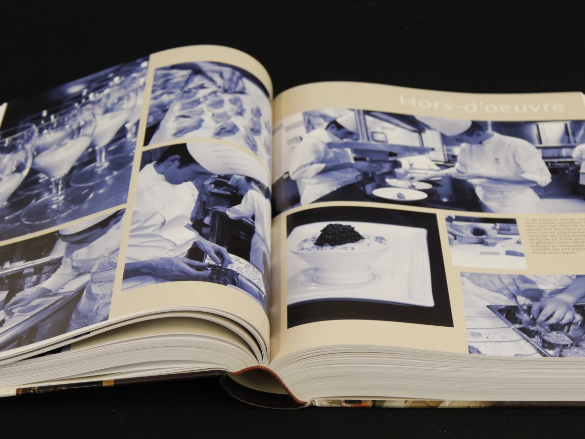 De Grote Larousse Gastronomique kookboeken  set met medewerkng van het comité gastronomique onder leiding van Joël Robuchon Kosmos uitgevers Utrecht/Antwerpen