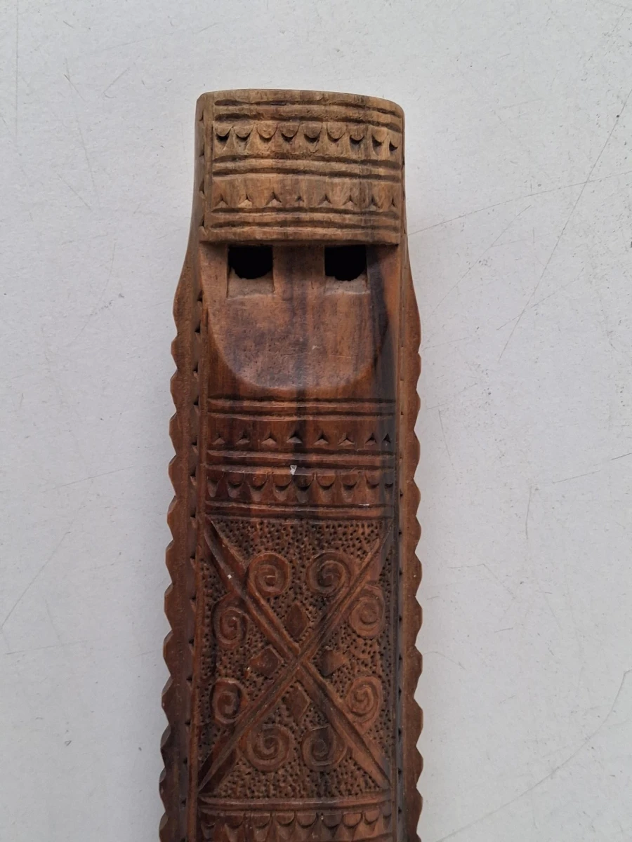 Traditionele dubbelfluit uit de Balkan
