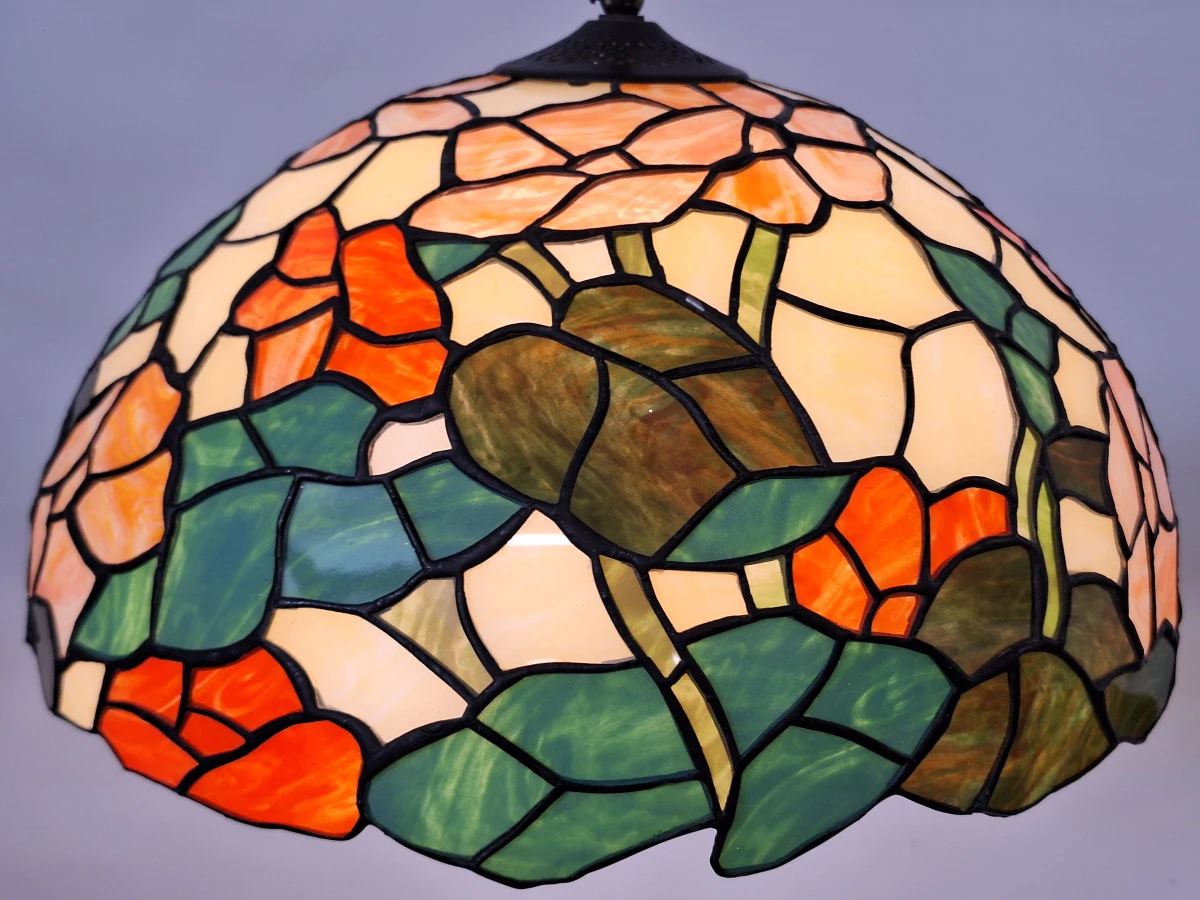 Kleurrijke Tiffany-stijl plafondlamp met bloemendecor - foto 3