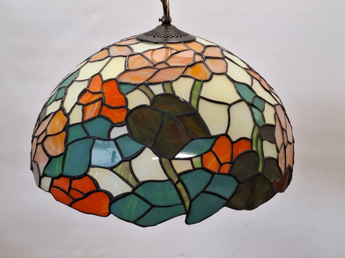 Kleurrijke Tiffany-stijl plafondlamp met bloemendecor - foto 10