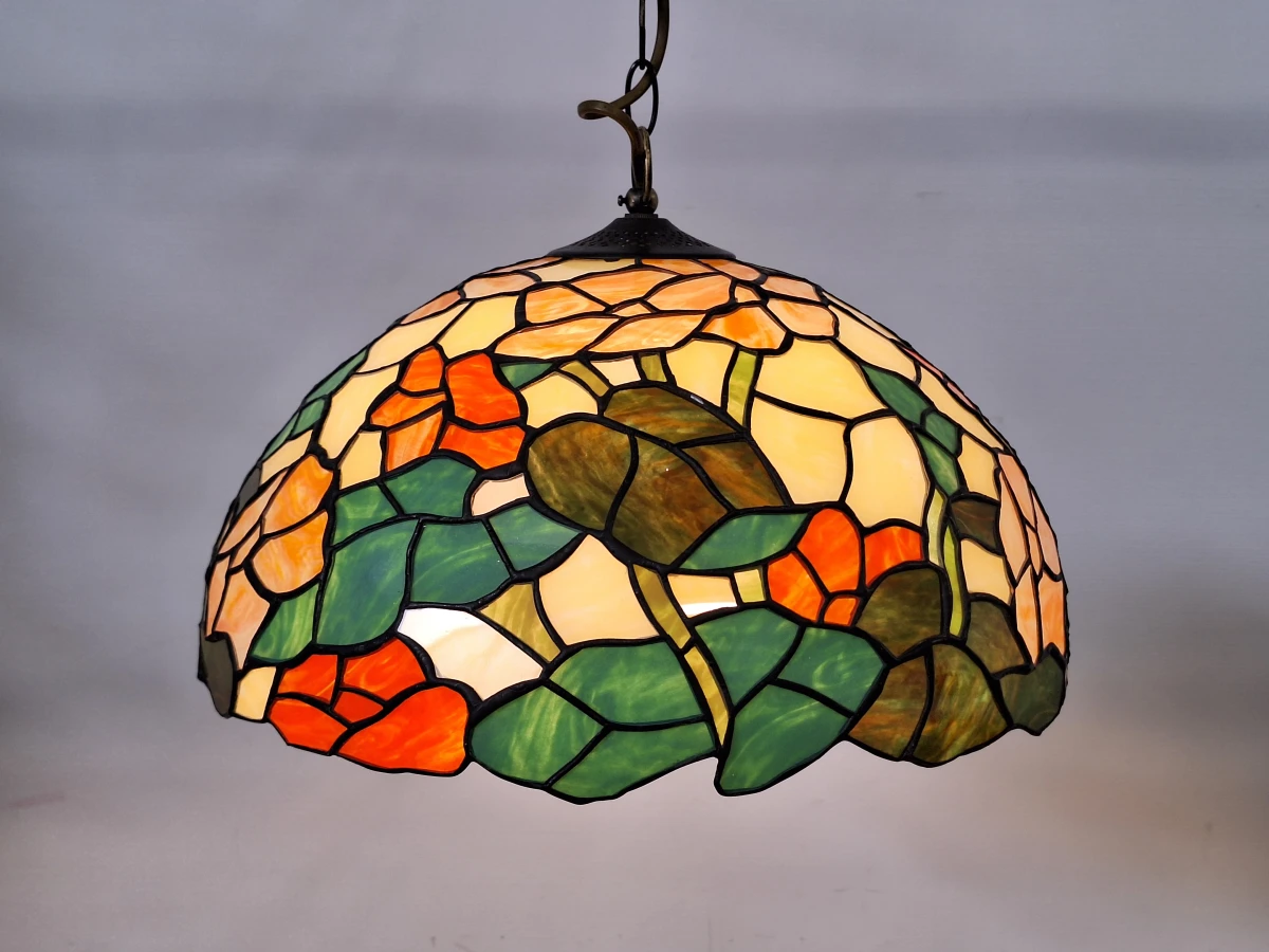Kleurrijke Tiffany-stijl plafondlamp met bloemendecor - foto 2