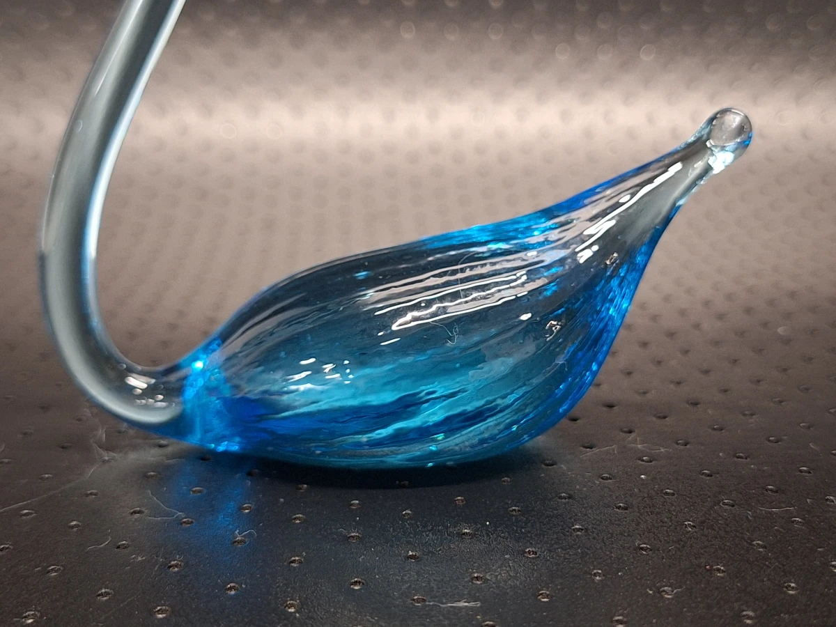 Set van 3 ambachtelijke glazen zwanen – Roze en blauw - foto 5
