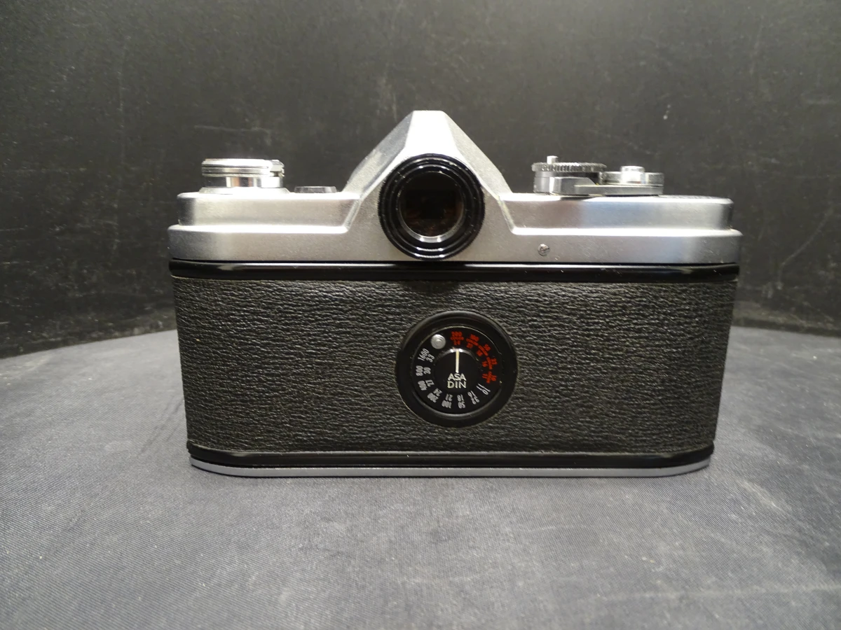 2 analoge Minolta fototoestellen