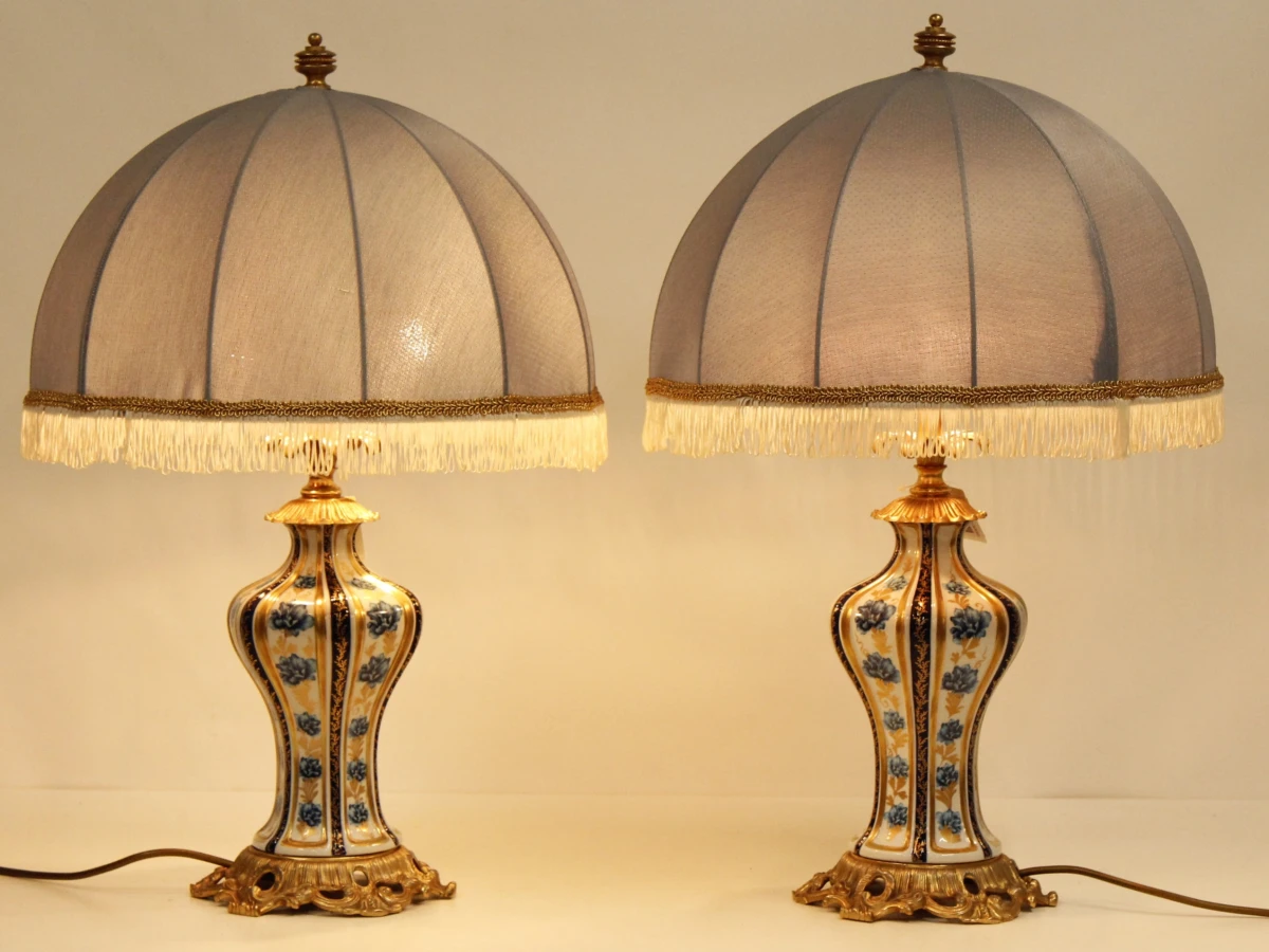 Mangani Firenze set van twee vintage slaapkamerlampen (1970-1979)