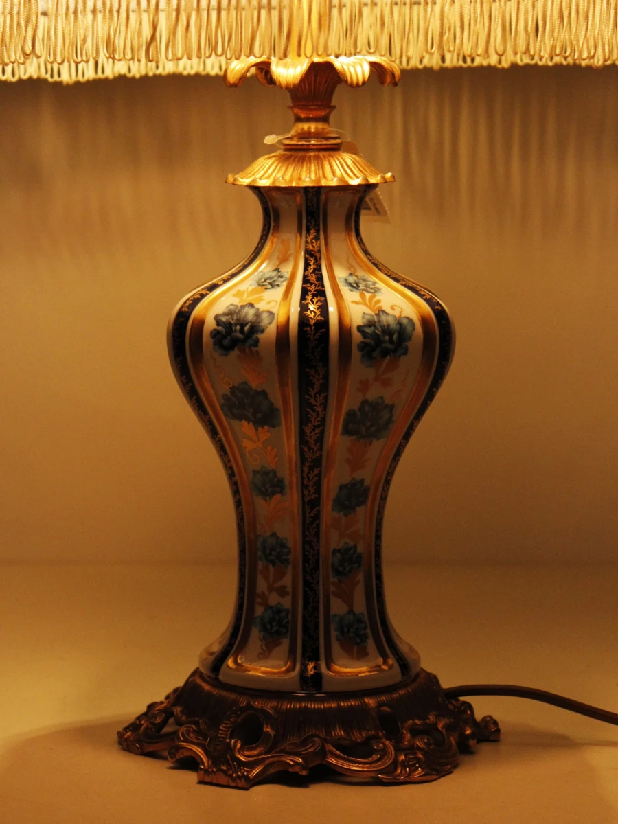 Mangani Firenze set van twee vintage slaapkamerlampen (1970-1979)