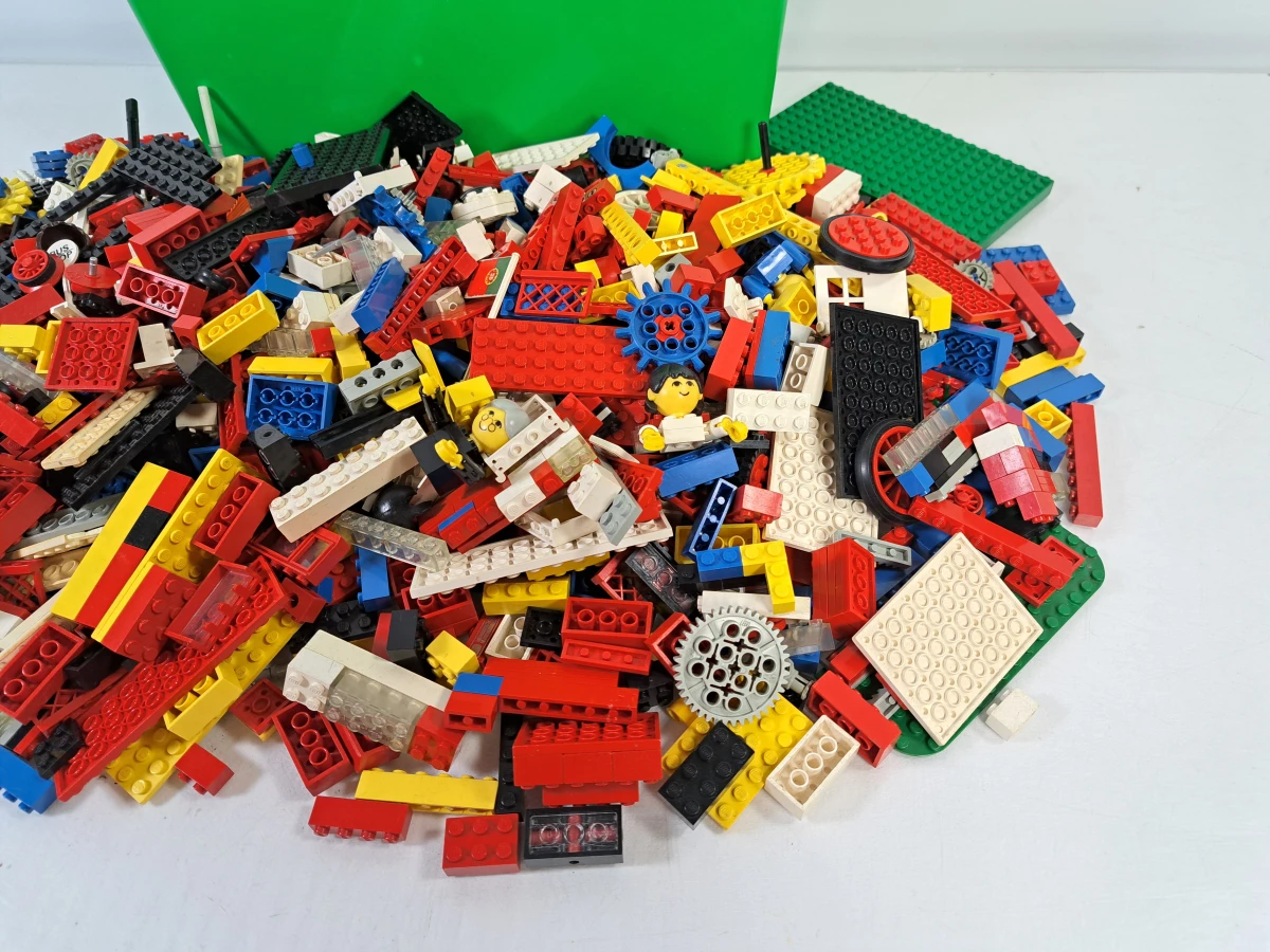 Lego set gekleurde bouwstenen met opbergdoos van lego - foto 4