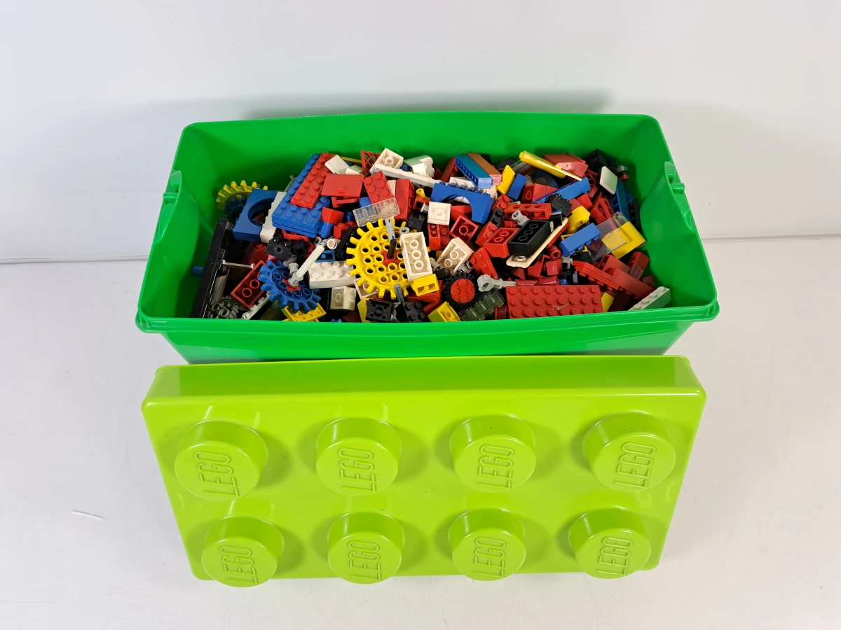 Lego set gekleurde bouwstenen met opbergdoos van lego - foto 6
