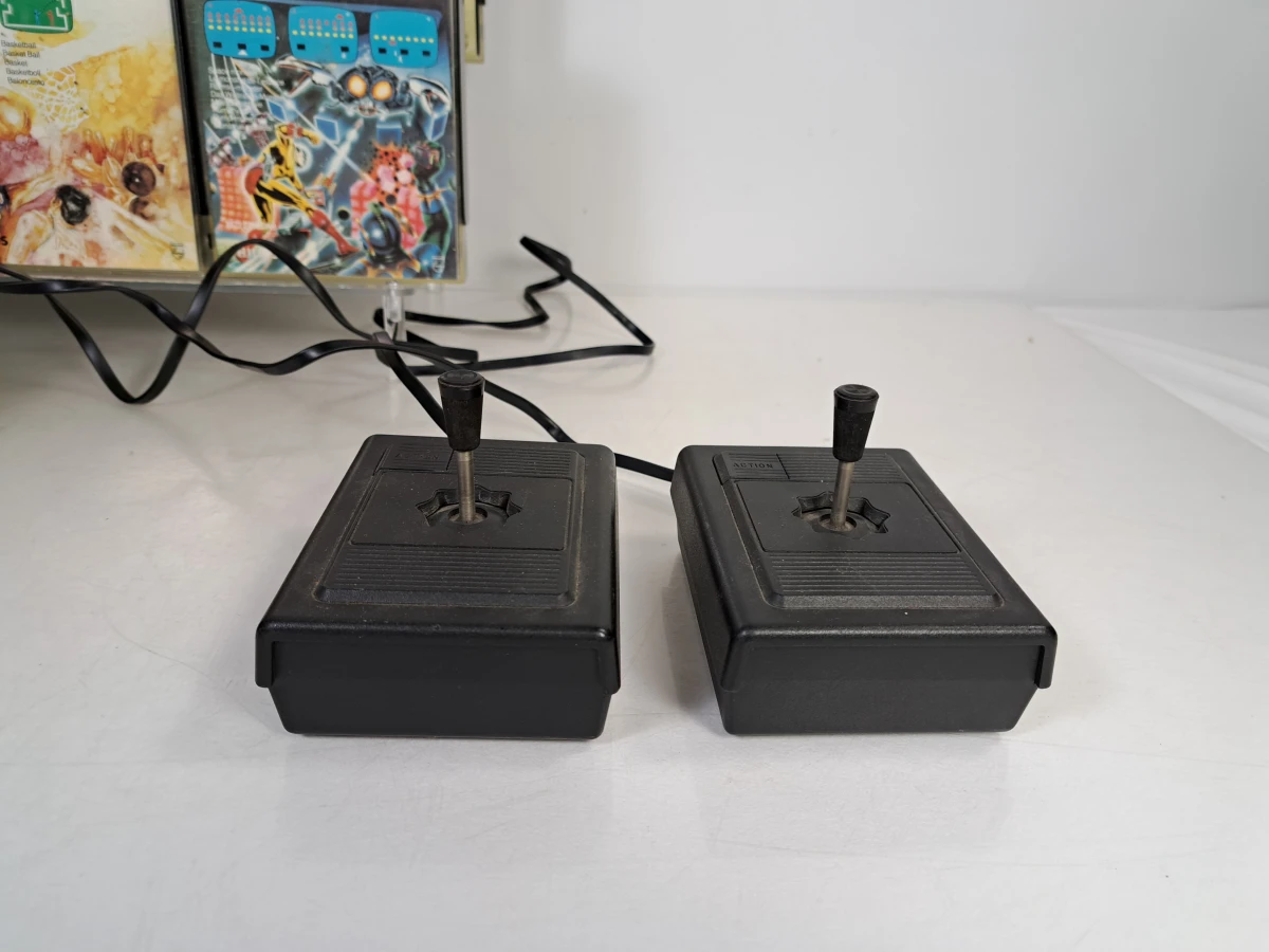 Philips Videopac G7000 spelcomputer met 6 spellen en 2 joysticks - foto 5
