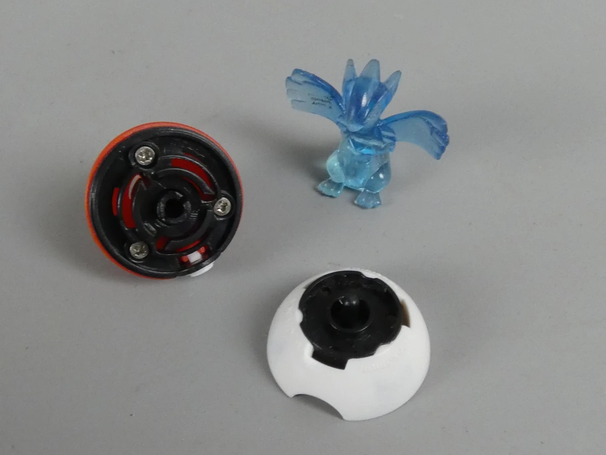 Originele Pokémon Figurines, Sleutelhangers en Metal Tags Collectie
