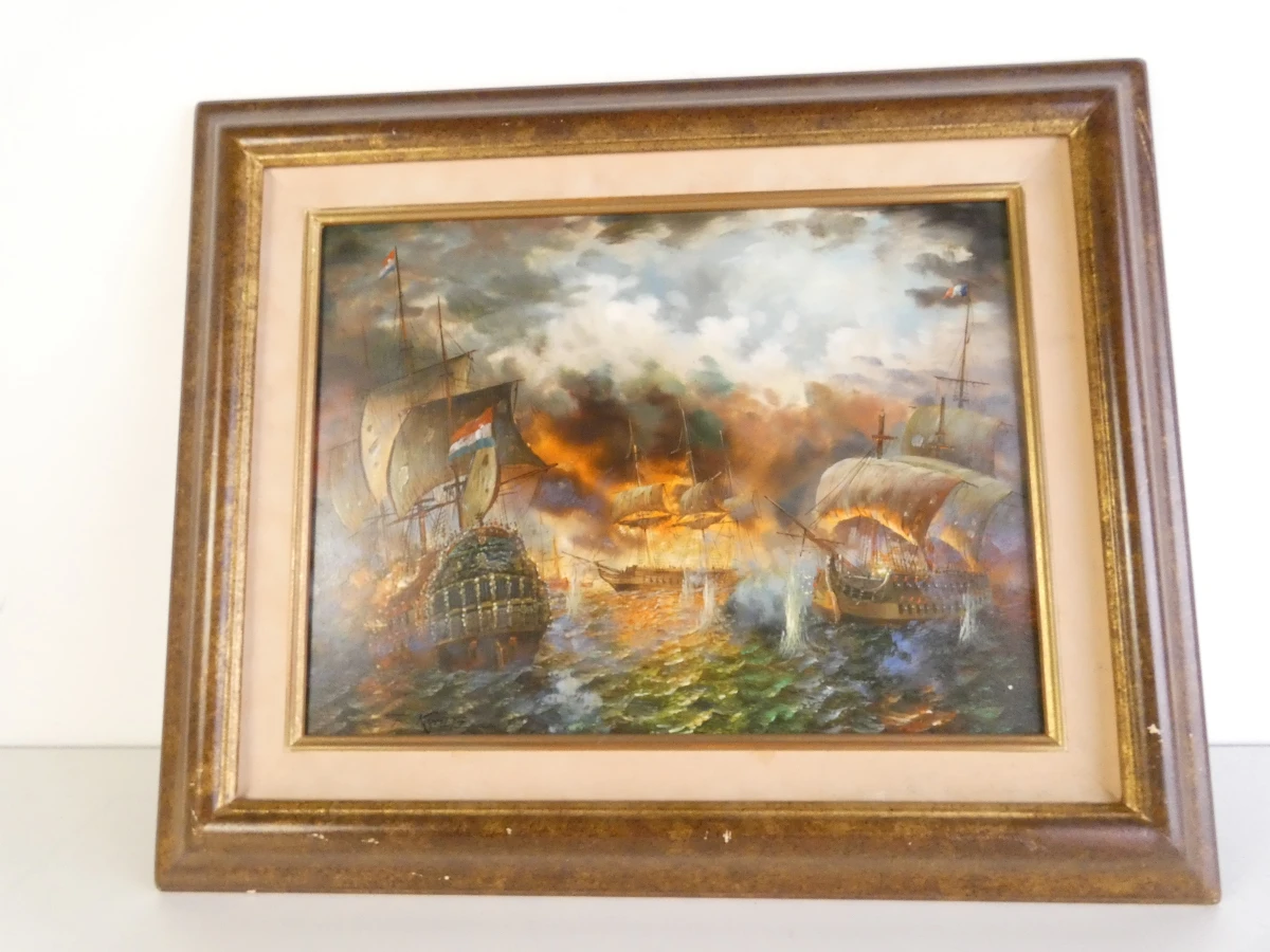 Schilderij zeeslag met houten lijst
