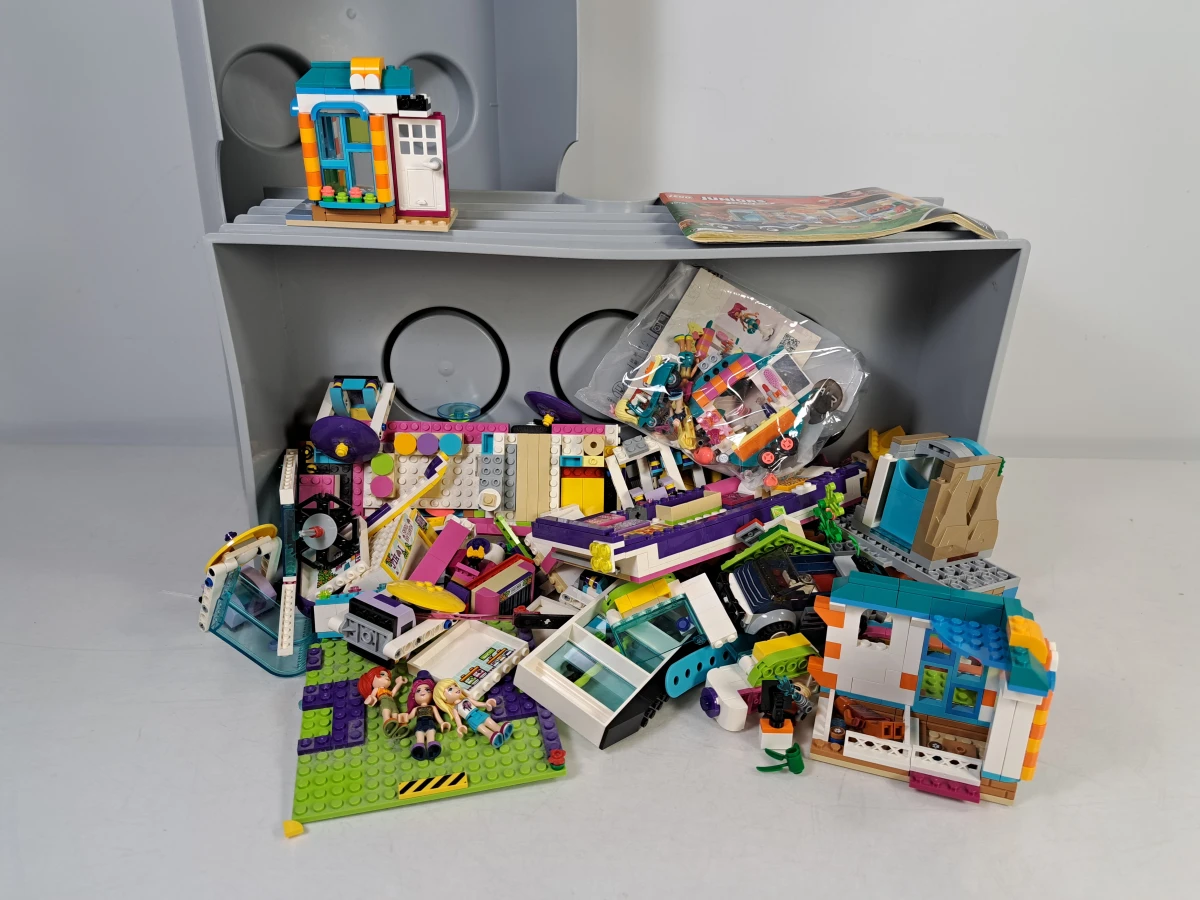 Partij LEGO Friends en LEGO Juniors met opbergbox - foto 2