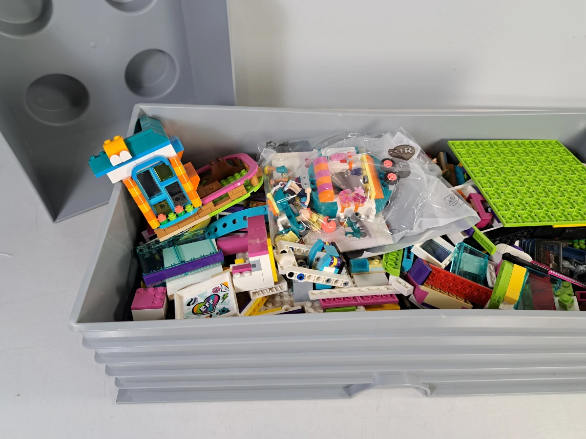 Partij LEGO Friends en LEGO Juniors met opbergbox - foto 5