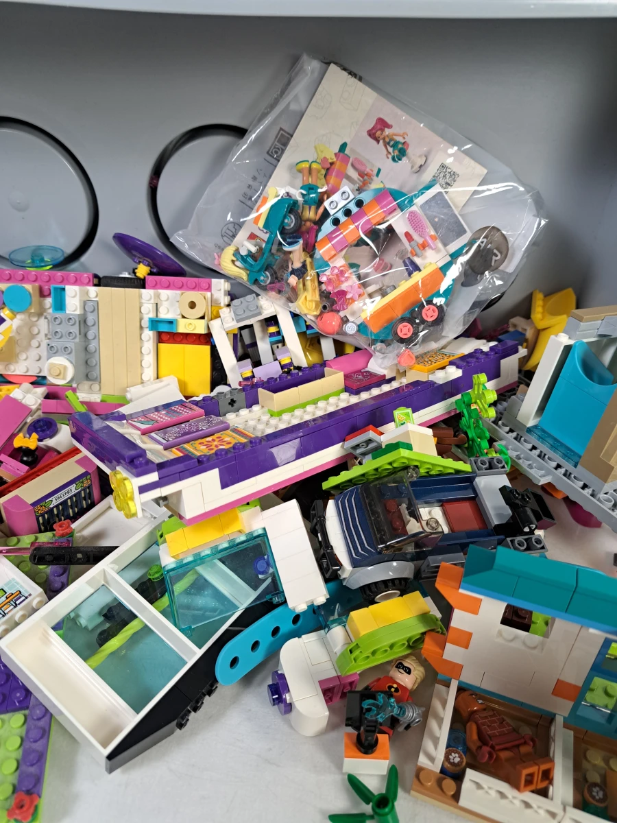 Partij LEGO Friends en LEGO Juniors met opbergbox - foto 4
