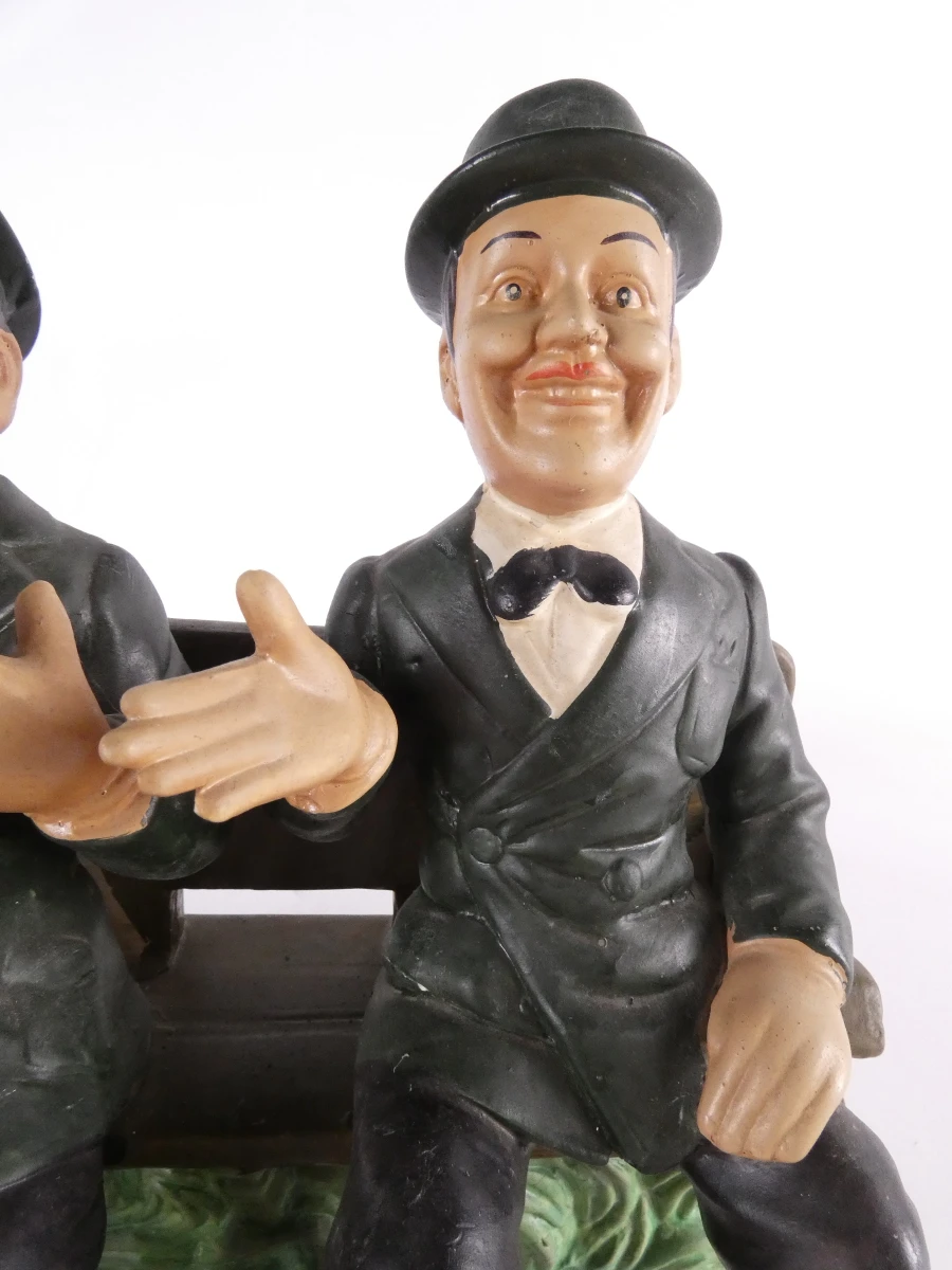 Beeldje van komisch duo Laurel & Hardy