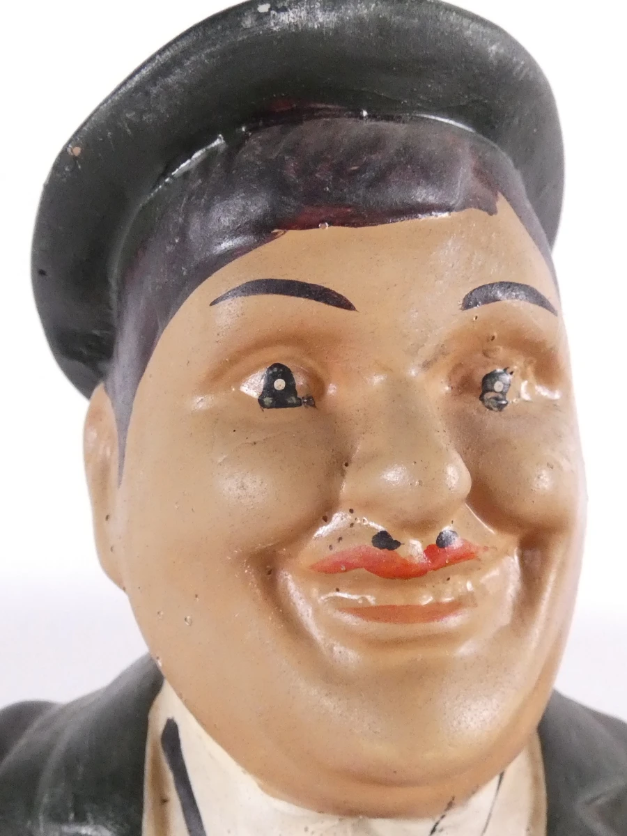 Beeldje van komisch duo Laurel & Hardy